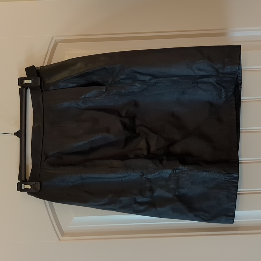 Apostrophe Black Leather Skirt
